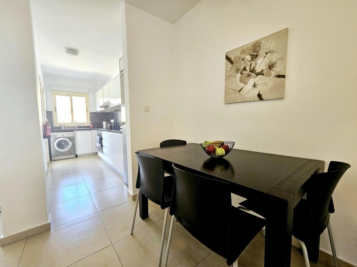 Elysia Park Apartments Paphos Eksteriør billede