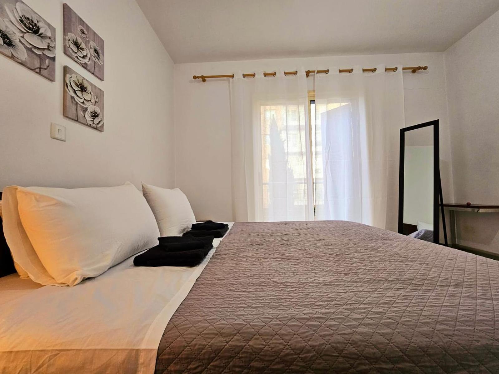 Elysia Park Apartments Paphos Eksteriør billede
