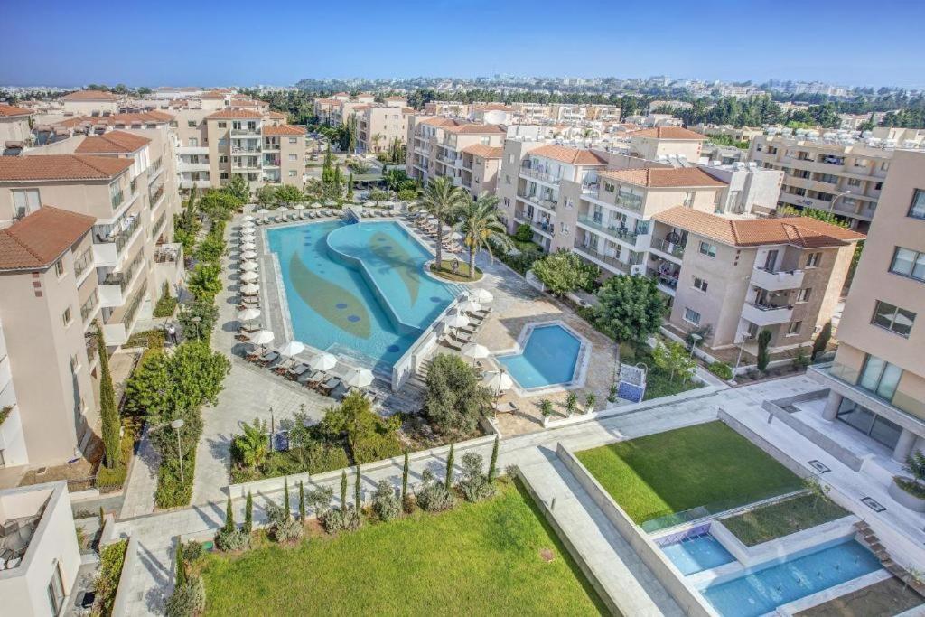 Elysia Park Apartments Paphos Eksteriør billede